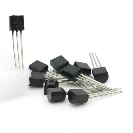 10x Transistor 2N3906 -441 - PNP - TO-92 - 95tran041