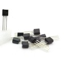 10x Transistor 2N3906 -331 - PNP - TO-92 - 95tran046
