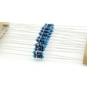 20x Résistances métal ¼W - 0.25w - 1% -  3.9kohm - 3.9k ohm