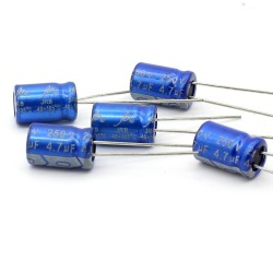 5x Condensateur 4.7uf 250v 8x12mm - P:3mm - JB capacitor - 154con349