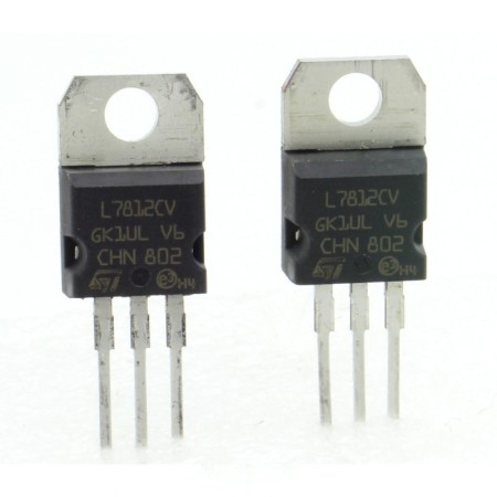 2x L7812CV - L7812 +12V 1.5A - ST - T0-220 - 207IC008