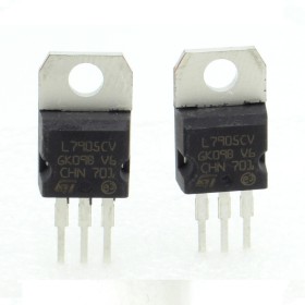 2x L7905CV - L7905  -5V   1.5A - Régulateur Tension - ST - 208IC018