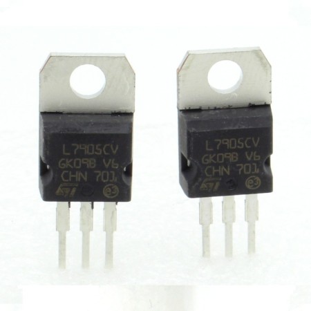 2x L7905CV - L7905  -5V   1.5A - Régulateur Tension - ST - 208IC018