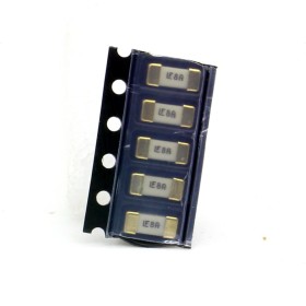 5x Fusible rapide 1808 SMD  - 8A 125v - 2.6x6mm- Littlefuse - 72fus275