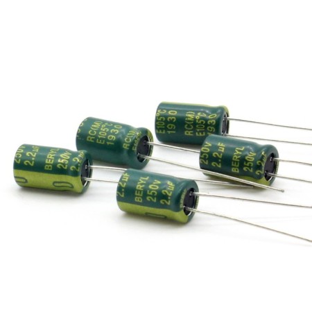 5x Condensateur Chimique 2.2uf 250V 6.3x11mm - P: 2.5mm BERYL 358con712