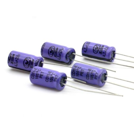 5x Condensateur chimique 4.7uf 250V 6.3x12mm P:2.5mm Yunxing - 361con732