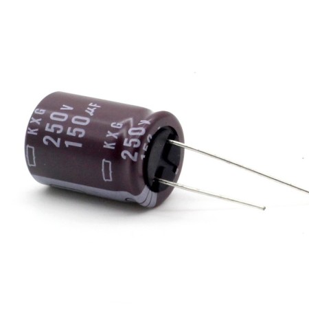 Condensateur 150uf - 250V - 18x25mm - P: 7.5mm - Nippon Chemi-Con
