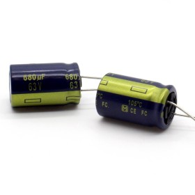 2x Condensateur 680uf - 63V - 16x25mm - P: 7.5mm Panasonic